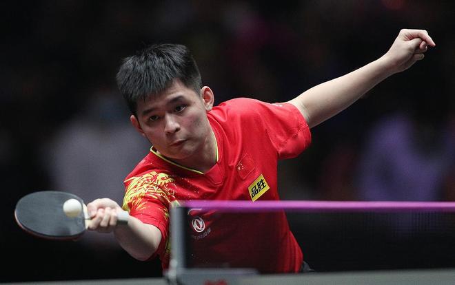 拉开场地宽 拉开场地宽